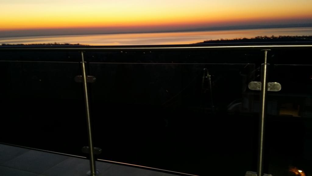 Lakeview Apartments Balatonfuered Exteriör bild